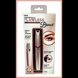 BNIB* Finishing Touch Flawless Brows 18K